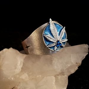 Kush Goddess Cuff